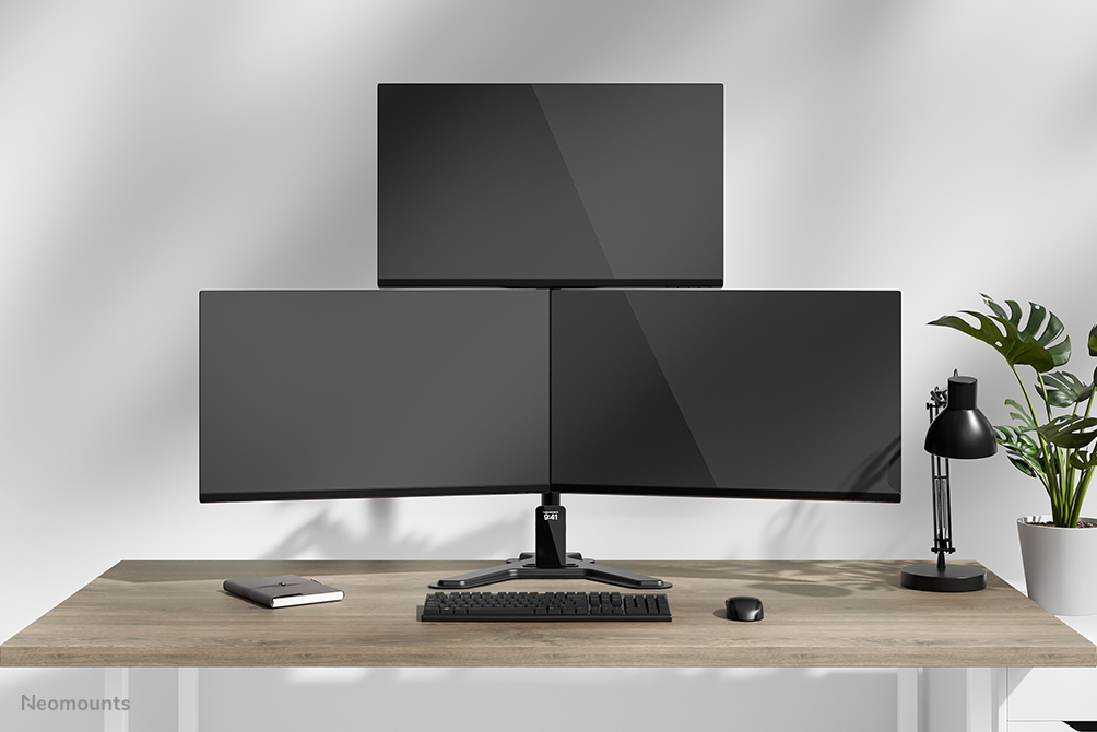 Neomounts DS45-600BL2-1 Monitorstandaard voor drie schermen 10-32"